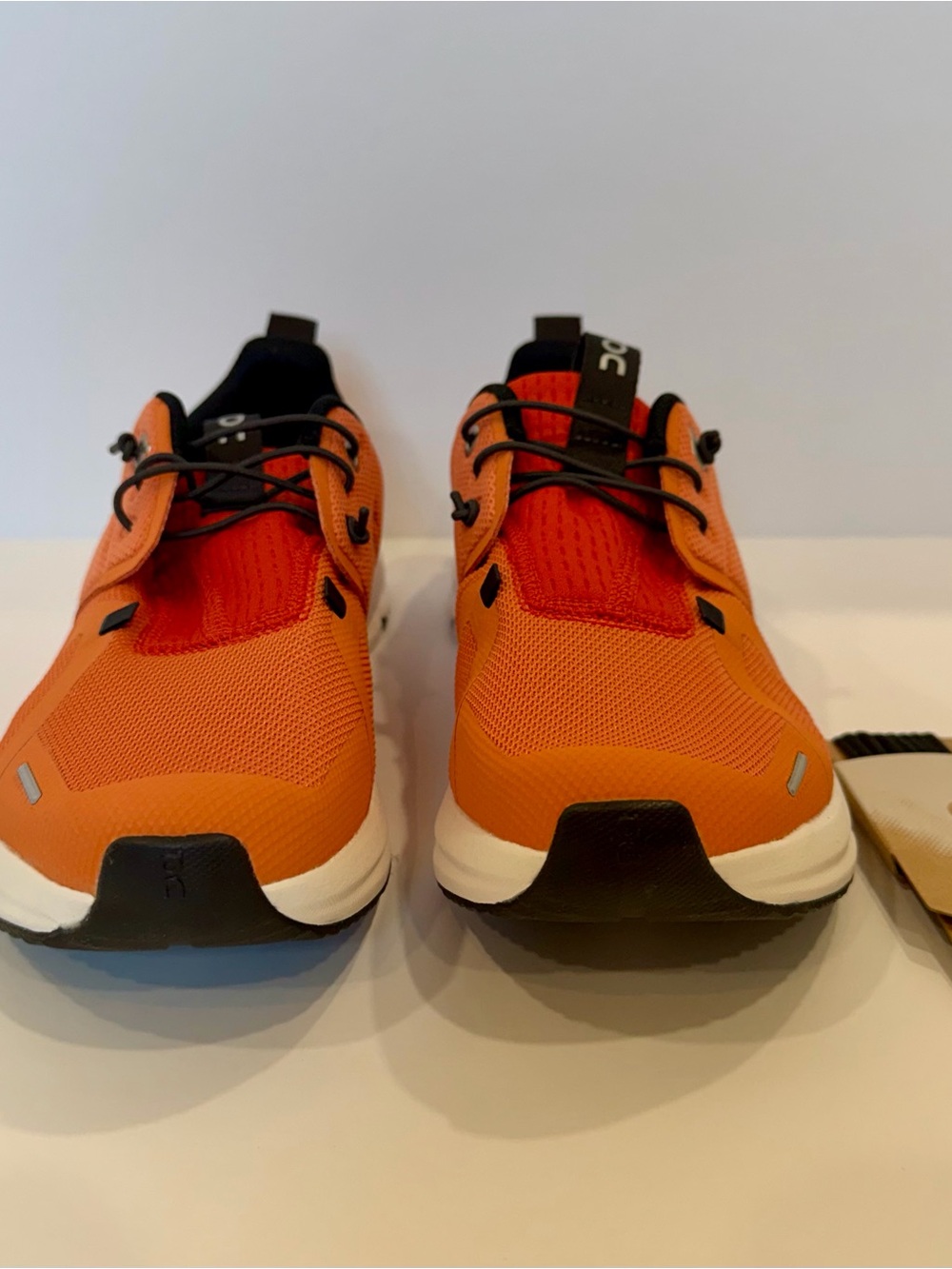 New On Cloud Kids Orange Slip-On Sneakers Sz 4Y